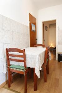 Fotografie z fotogalerie ubytování Apartments with parking spaces Orebic, Peljesac - 10102 v destinaci Orebić