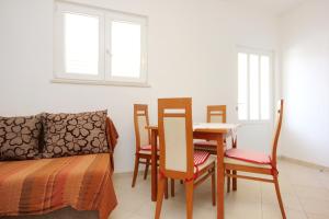 Fotografie z fotogalerie ubytování Apartments with a parking space Orebic, Peljesac - 10160 v destinaci Orebić