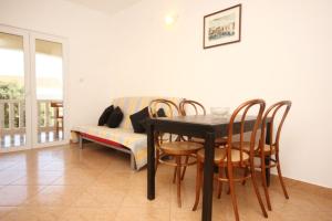 Fotografie z fotogalerie ubytování Apartments with a parking space Orebic, Peljesac - 10092 v destinaci Orebić