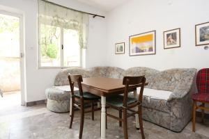 Fotografia z galérie ubytovania Holiday apartments Duba Peljeska, Peljesac - 10230 v destinácii Orebić