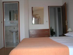Fotografie z fotogalerie ubytování Apartments with a parking space Orebic, Peljesac - 10096 v destinaci Orebić