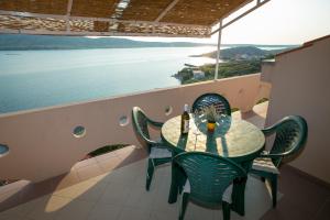 Fotografia z galérie ubytovania Apartments by the sea Zubovici, Pag - 9678 v destinácii Zubovići