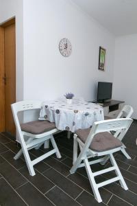 Fotografie z fotogalerie ubytování Apartments with a parking space Podaca, Makarska - 11748 v destinaci Podaca