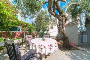 Fotografie z fotogalerie ubytování Apartments with a parking space Podaca, Makarska - 11748 v destinaci Podaca