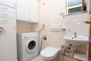 Fotografie z fotogalerie ubytování Apartments with WiFi Split - 11783 ve Splitu