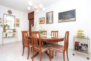 Fotografie z fotogalerie ubytování Apartments with WiFi Split - 11783 ve Splitu