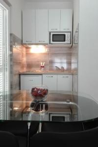 Fotografia z galérie ubytovania Apartments with WiFi Novi Vinodolski - 11839 v Novom Vindolskom