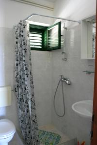 Fotografie z fotogalerie ubytování Family friendly seaside apartments Jezera, Murter - 9684 v destinaci Jezera