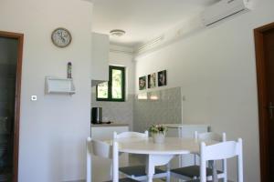 Fotografie z fotogalerie ubytování Family friendly seaside apartments Jezera, Murter - 9684 v destinaci Jezera