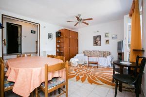 Χώρος καθιστικού στο Apartments by the sea Bobovisca na Moru, Brac - 11901
