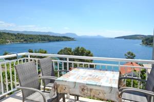 Fotografie z fotogalerie ubytování Apartments by the sea Lumbarda, Korcula - 9688 v destinaci Lumbarda