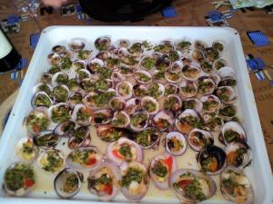 別荘の敷地内または近くでの食事または食べ物 +13枚の写真