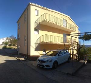 Fotografia z galérie ubytovania Apartments with a parking space Stanici, Omis - 12158 v Omise