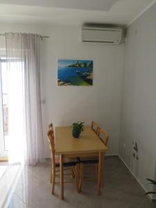 Fotografia z galérie ubytovania Apartments with a parking space Stanici, Omis - 12158 v Omise