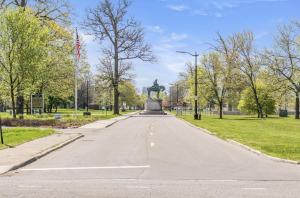 Fotografie z fotogalerie ubytování Pet Friendly 5BR Home near Downtown Detroit v destinaci Detroit