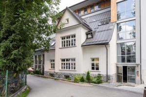 Budova, v ktorej sa apartmán nachádza