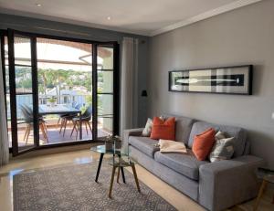 Część wypoczynkowa w obiekcie Marbella, Los Arqueros Golf & Country Club, Sleeps 7 plus 1 child
