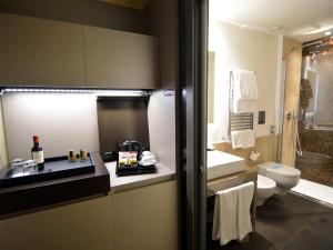 Kúpeľňa v ubytovaní Quirinale Luxury Rooms + 37 fotografií