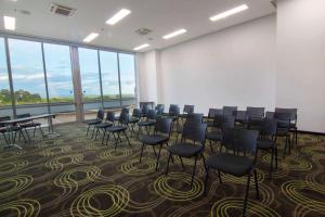 佩雷拉索尼斯塔酒店商务区和/或会议室
