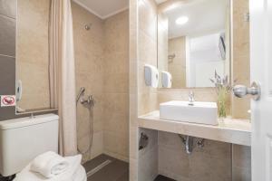 Vannituba majutusasutuses Hotel Varres