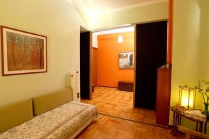 Zdjęcie z galerii obiektu Artistic Apartment w Atenach