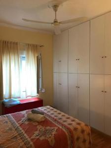 Zdjęcie z galerii obiektu Artistic Apartment w Atenach