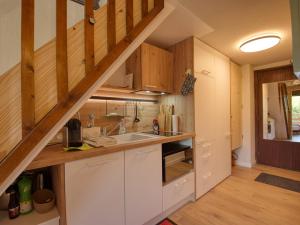 Kuchyň nebo kuchyňský kout v ubytování Duplex rénové 4 pers proche télécabine - FR-1-642-68 + 11 fotografií