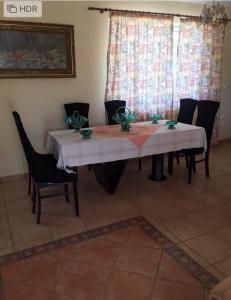 A seating area at Villa Evenik