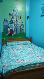 Postel nebo postele na pokoji v ubytování Donggang Town B&B