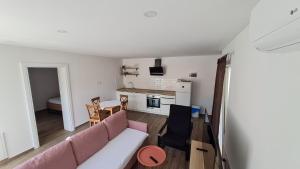 Gallery image of Apartmani Mlinar - One bedroom apartment with seaview in Grebaštica