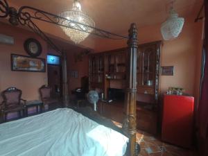 Postel nebo postele na pokoji v ubytování Donggang Town B&B