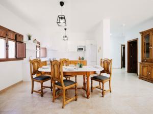 Kuchyň nebo kuchyňský kout v ubytování Apartamentos El Marinero - Casa Juana + 22 fotografií