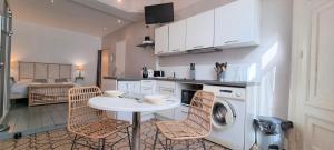 Nhà bếp/bếp nhỏ tại Little Suite - Suzanne