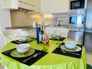 Kuchnia lub aneks kuchenny w obiekcie Panorama Ocean View Gigantes