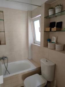 Ένα μπάνιο στο GARDEN APARTMENT 1 VERGA