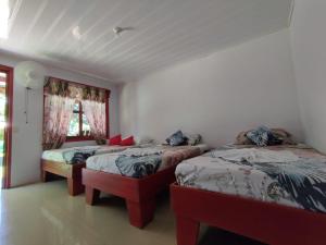 Ένα ή περισσότερα κρεβάτια σε δωμάτιο στο Cabañas Daneysha
