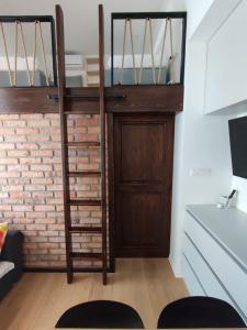 Televízia a/alebo spoločenská miestnosť v ubytovaní Studio apartman Ankica u starom dijelu grada