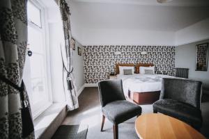 Posezení v ubytování Bedford Hotel + 37 fotografií