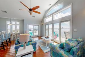 Gallery image of Liquid Sky 98 in Frisco
