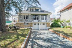 Vonkajšia záhrada v ubytovaní LUXURY VILLA - Casa Di Roma aux portes de paris et disneyland