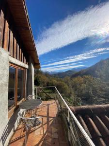 Balkón alebo terasa v ubytovaní Maison située au Val de Baubère, petite vallée à coté du village de Seix