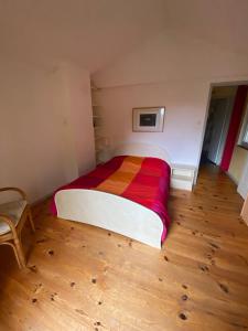 Posteľ alebo postele v izbe v ubytovaní Maison située au Val de Baubère, petite vallée à coté du village de Seix