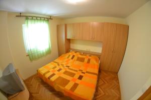 Fotografie z fotogalerie ubytování Apartments with a parking space Banjol, Rab - 12256 v destinaci Banjol