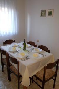 Restoranas ar kita vieta pavalgyti apgyvendinimo įstaigoje Apartments by the sea Posedarje, Novigrad - 12402