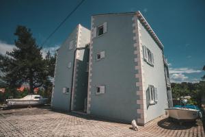 Fotografia z galérie ubytovania Apartments with a parking space Korcula - 12423 na Korčuli