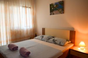 Fotografie z fotogalerie ubytování Apartments with a parking space Pirovac, Sibenik - 12508 v destinaci Pirovac