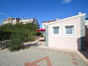 Fotografie z fotogalerie ubytování Apartments with a parking space Brodarica, Sibenik - 12642 v destinaci Brodarica