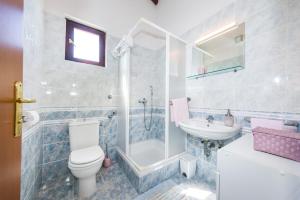 Bilik mandi di Apartments by the sea Zdrelac, Pasman - 12662