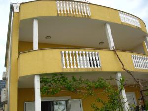 Fotografie z fotogalerie ubytování Apartments with a parking space Kastel Stari, Kastela - 12691 v destinaci Kaštela