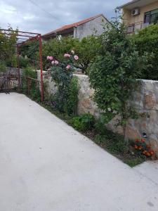 Fotografia z galérie ubytovania Apartments with a parking space Trogir - 12695 v Trogiri